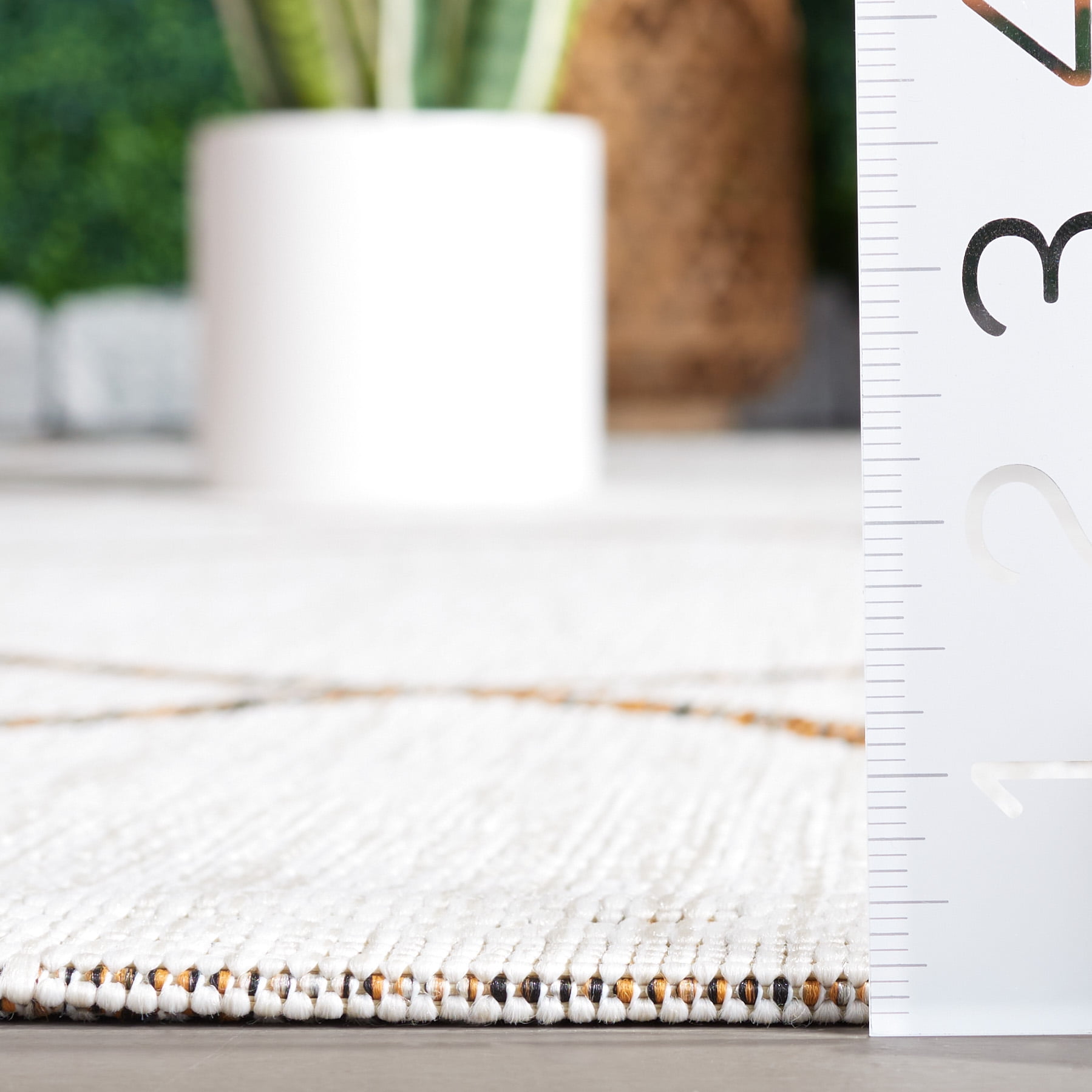 SAFAVIEH Courtyard Cohen Diamond Indoor/Outdoor Area Rug, Ivory/Brown, 8' x 10'