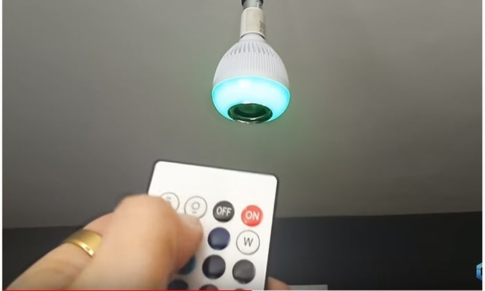 wireless speaker multicolor light bulb