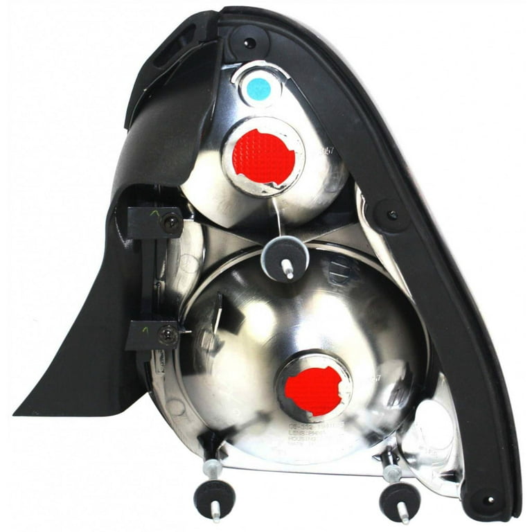 For Chevy Monte Carlo Tail Light 2000 01 02 03 04 2005