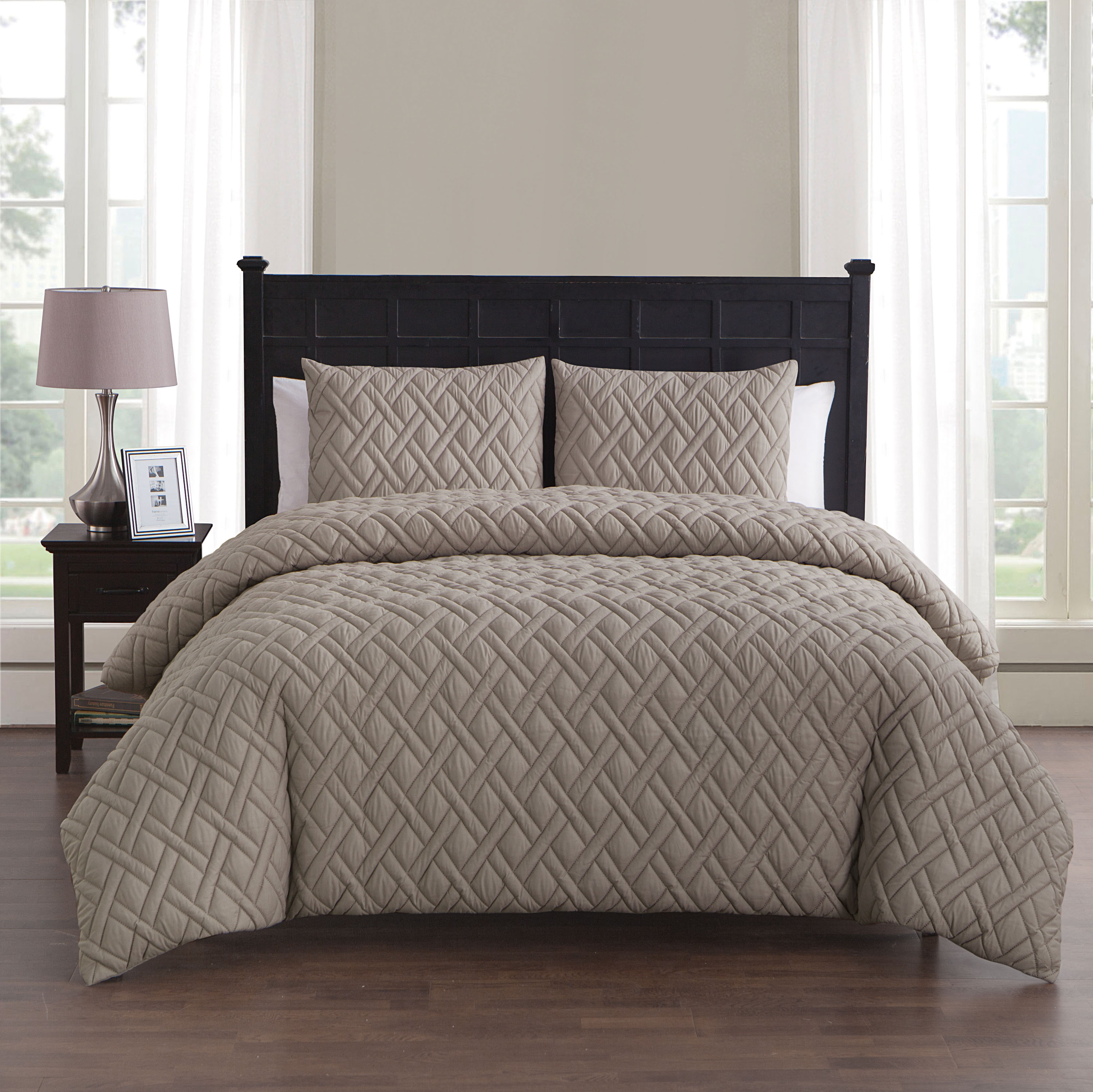 VCNY Home Lattice Embossed 3 Piece Bedding Duvet Cover Set with Shams
