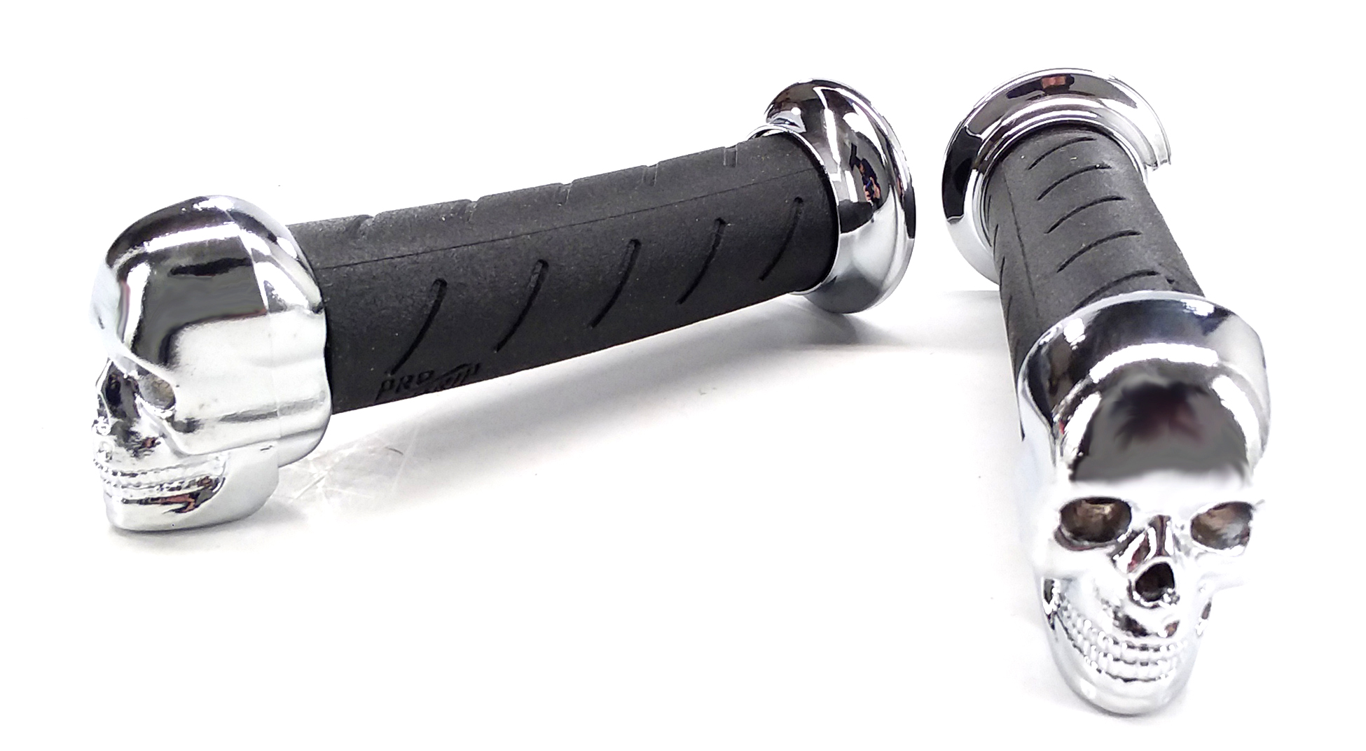 Pro Grip Skull Cruiser Black/Chrome Grips for 7/8" Handlebars