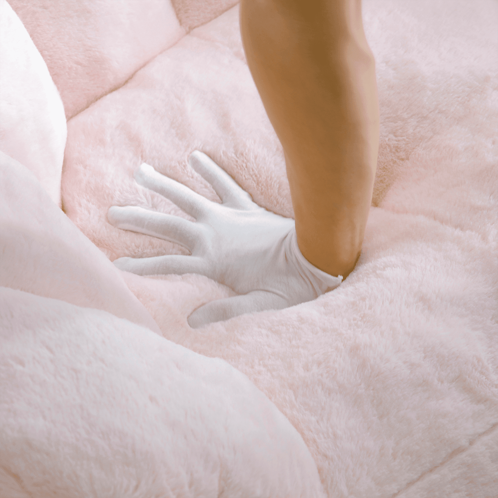 Lovableguy Oversized Bean Bag Chair for Adults and Kids,Shell-Shaped Fluffy Faux Fur Lazy Floor Sofa with Foot Stool for Living Room,Dorm,Pink