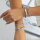 thumbnail image 5 of Pulseras de muñeca gruesas, brazaletes cubanos abiertos, conjunto de pulseras envolventes para amigos Plata, 5 of 9