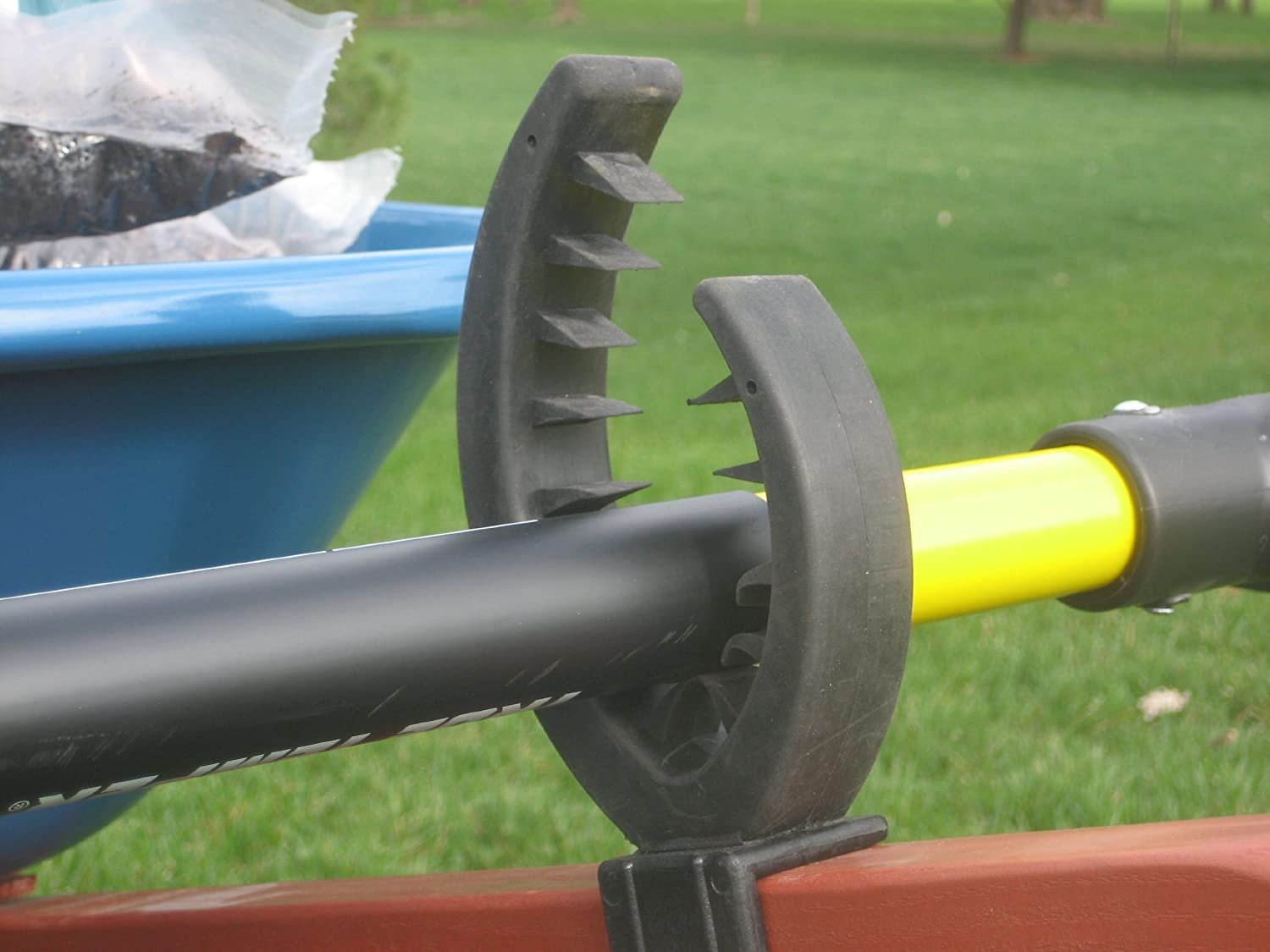 Grizzly Grip Wheelbarrow Tool Holder with Mesh Bag, Secures Tools To Wheelbarrow - image 4 of 5