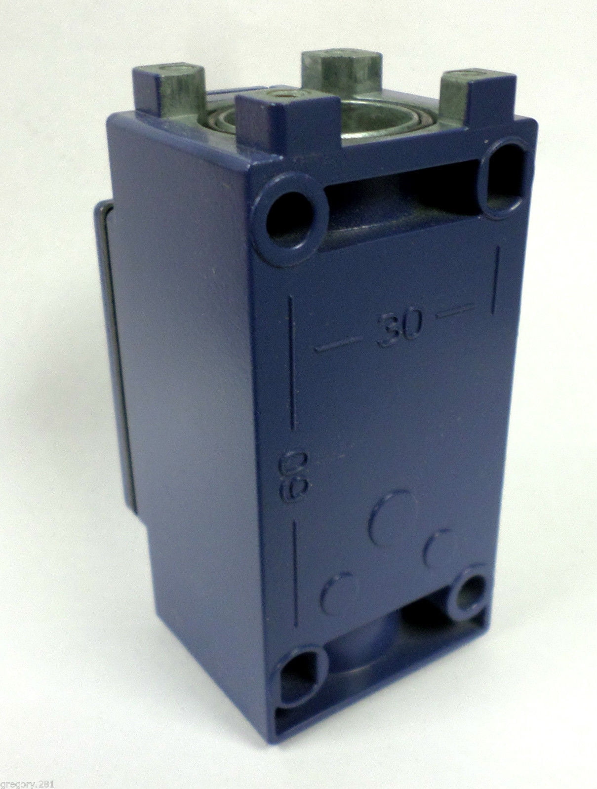 ff63cf52-3cb3-4352-837b-