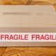 thumbnail image 3 of 3 rollos de pegatinas de frágiles, etiquetas de advertencia de frágiles, etiquetas de envío, pegatinas adhesivas de advertencia para cajas de mudanzas, cinta para envíos y mudanzas., 3 of 5