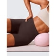 thumbnail image 5 of Shorts CRZ YOGA Butterlift tiro alto con frunce 4" marrón XL, 5 of 5