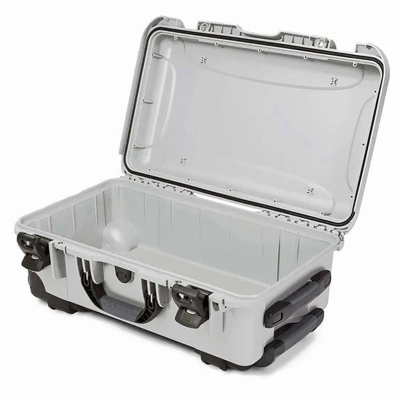 Nanuk 935 Wheeled Waterproof Case, Silver