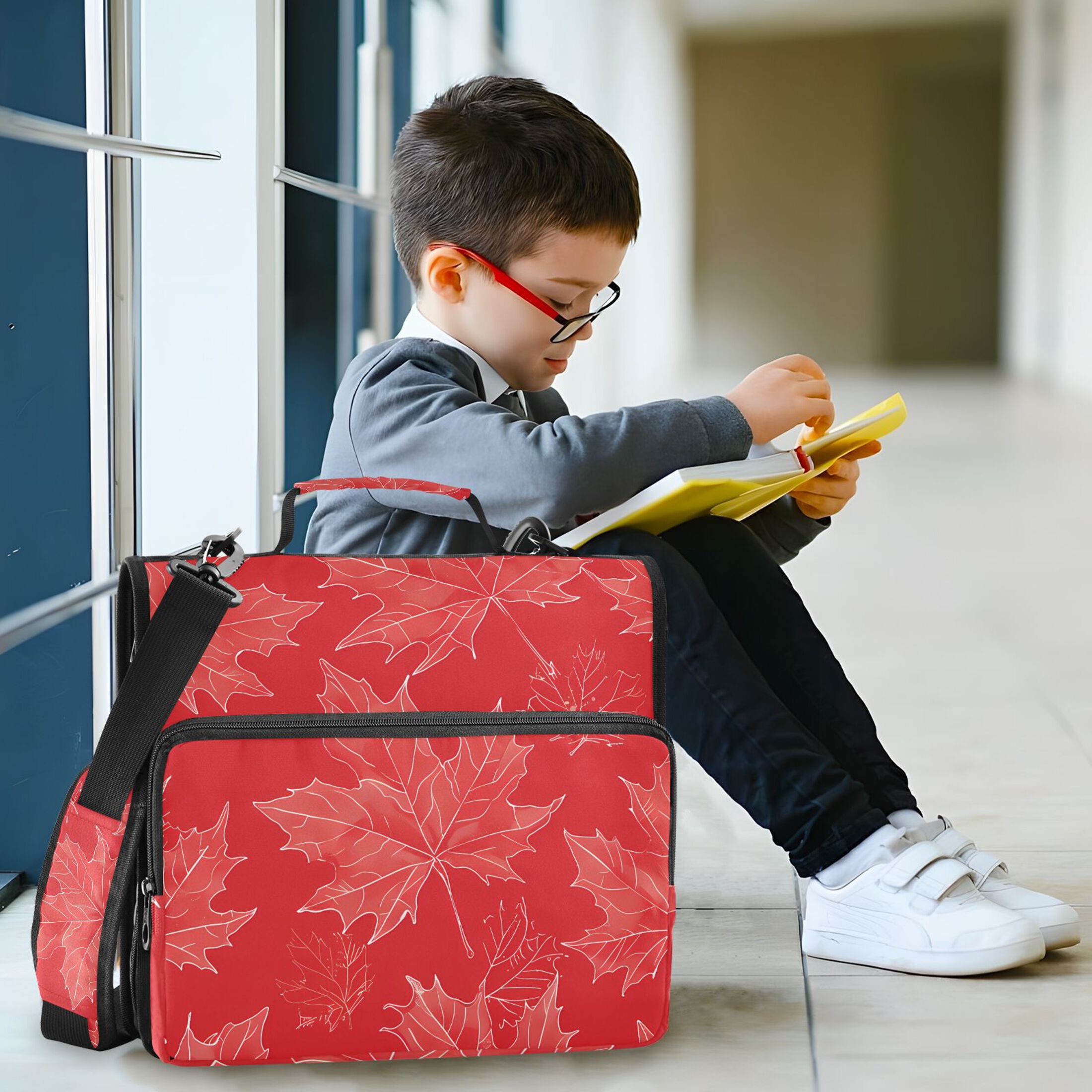 3 Ring Zipper Binder with Shoulder Strap Waterproof Trapper Keeper 2 Inch D-Ring 500 Sheets Capacity Hand Drawn Maple Leaves