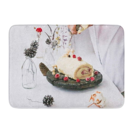 GODPOK Berry Blue Yule The Christmas Log Cake with Berries and White Chocolate in Brown Baked Bright Rug Doormat Bath Mat 23.6x15.7