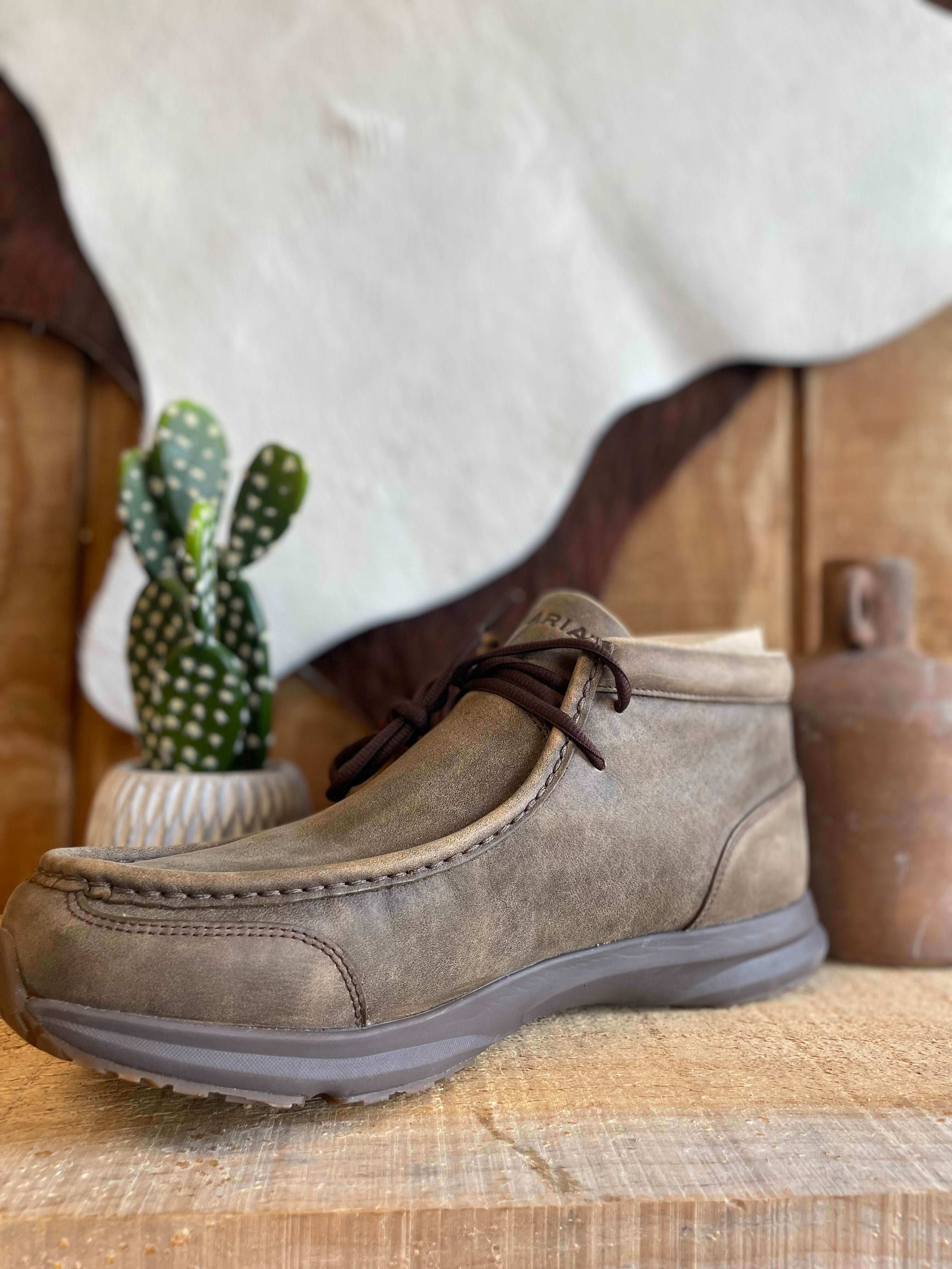 Ariat Spitfire Mens Brown Leather Moc Toe Chukka Boots Size 13D Amazon.com | ARIAT Men main image 3