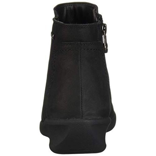 Aravon fairlee ankle boot deals