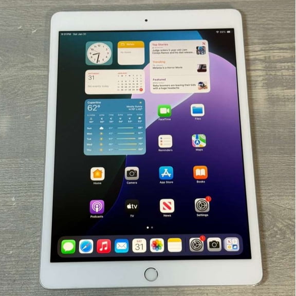 Pre-Owned Apple iPad 10.2-inch 7th Gen Tablet (A2197) Wi-Fi Only - 32GB / Silver