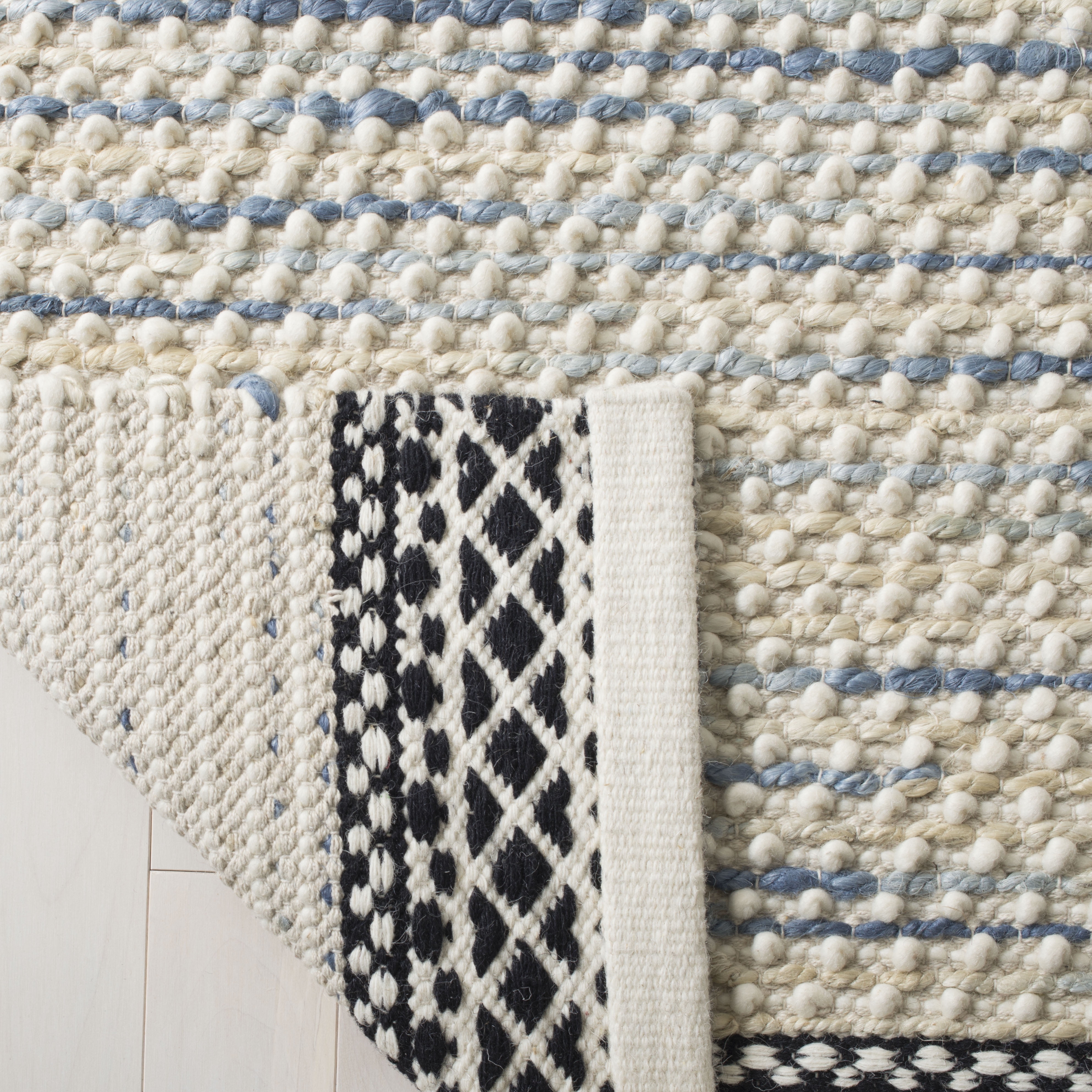 SAFAVIEH Natura Briar Braided Striped Runner Rug, Black/Ivory, 2'3" x 8'