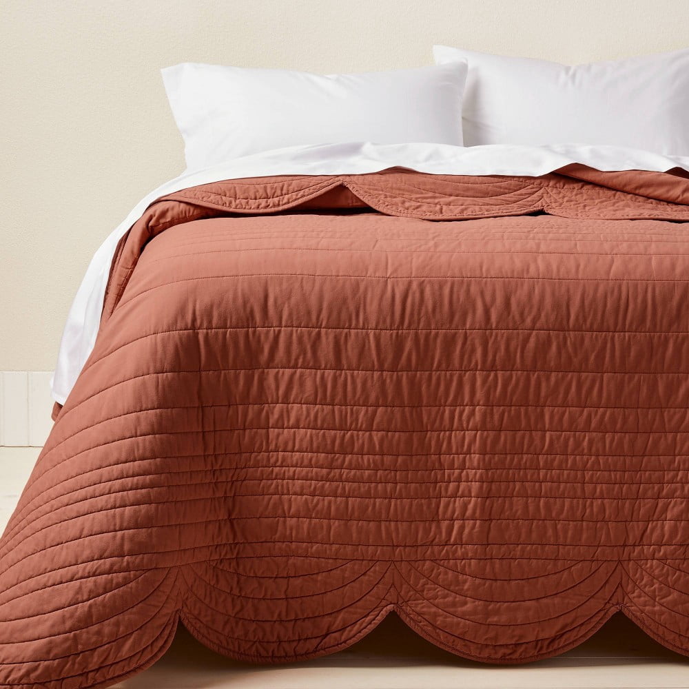 Twin/Extra Long Scalloped Edge Quilt 