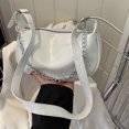 thumbnail image 1 of Bolso de cadena para mujer con cremallera Bolso de axila sólido de cuero PU de moda (blanco), 1 of 8
