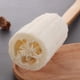 thumbnail image 3 of Juego de 2 cepillos de baño exfoliantes naturales de lufa JAMW con mango de Madera tubular de 37 cm, 3 of 5