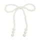 thumbnail image 2 of Juego de 5 coronas decorativas navideñas con lazo de perlas | Adornos de plástico blanco de 12 cm | Decoración elegante para armarios y árboles de Navidad | Adornos para cajas de regalo | Ligeros y, 2 of 6