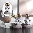 thumbnail image 3 of Adorno de resina de astronauta con forma de luna y astronauta para el interior del coche para fiesta de astronautas. A, 3 of 9