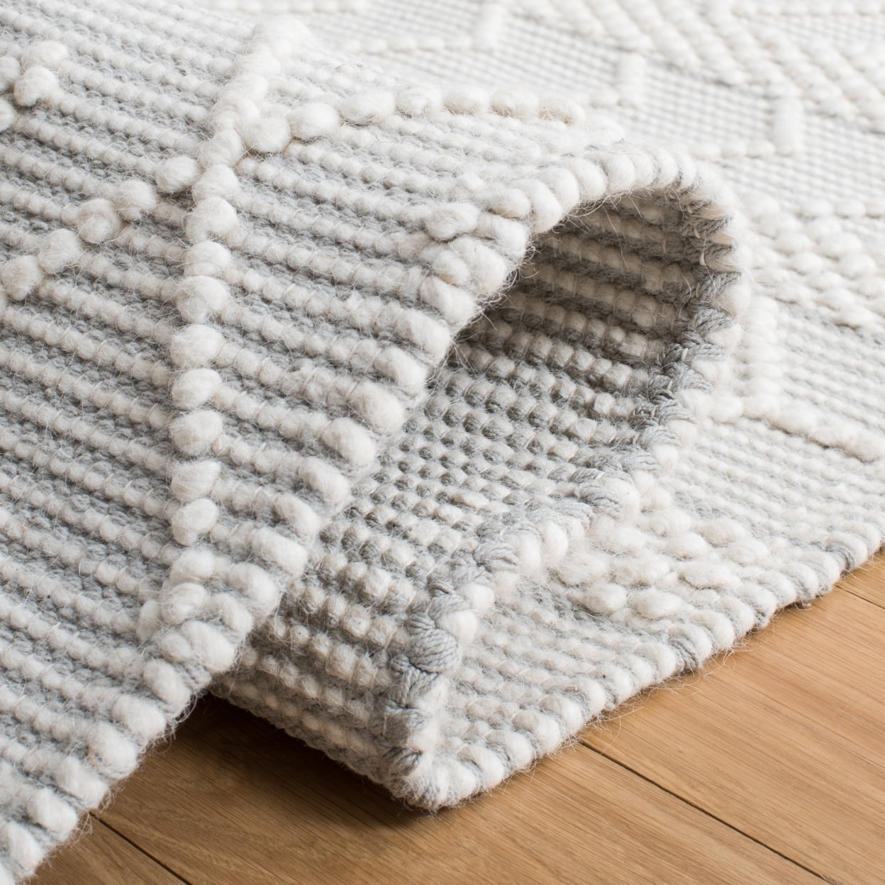 SAFAVIEH Natura Joshua Geometric Area Rug, Ivory/Grey, 4' x 6'