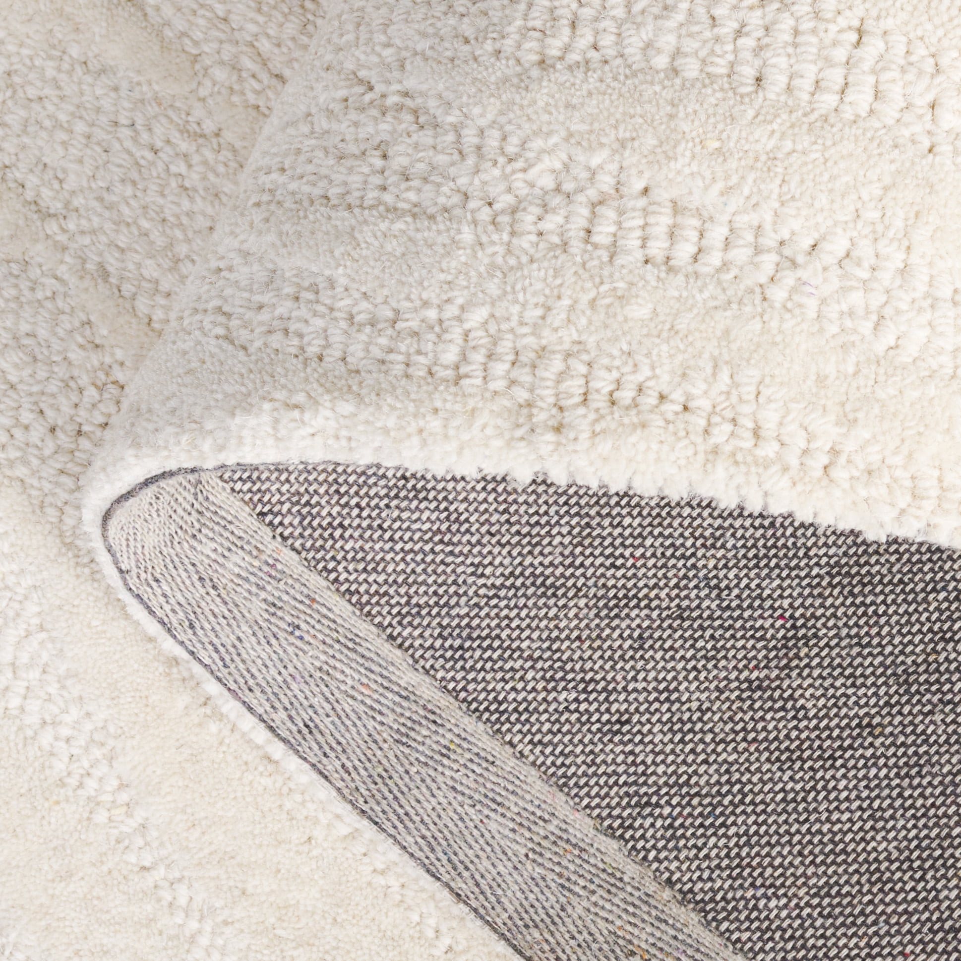 SAFAVIEH Pine Bernadette Solid Area Rug, Ivory, 4' x 6'