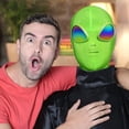 thumbnail image 4 of Máscara de extraterrestre YONGSHENG Máscara de Halloween para adultos y niños verde, 4 of 5
