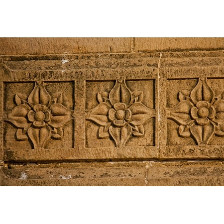 Ge Wall Case - iPhone XS Max Plastic Case Cover with Wood Vintage Flower Carved Wall Pattern Picture Printed on it.