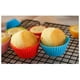 thumbnail image 3 of Pack de 24 moldes de horneado de cupcakes de silicona reutilizables, de 2.75 pulgadas, sin adherencia, para fiestas de Halloween y Navidad, en 6 colores arcoíris (pack de 24, multicolor), 3 of 3
