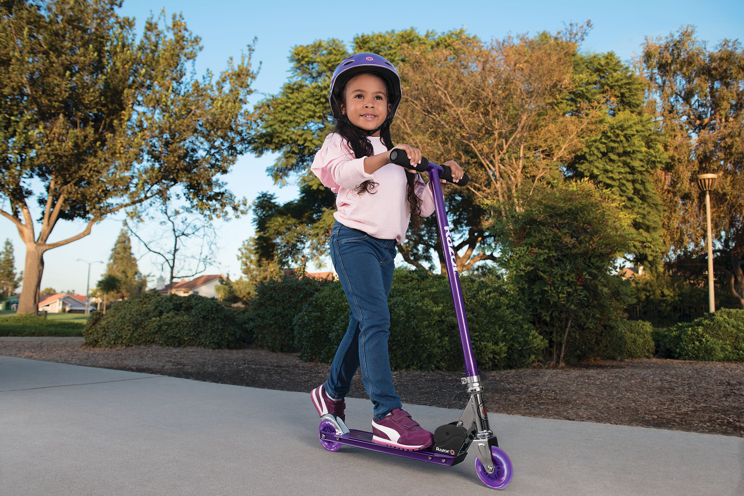 Razor S Folding Kick Scooter with Light-Up Wheel - Purple, for Kids Ages 5+ and up to 110 lbs - image 3 of 10