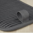 thumbnail image 3 of Juego de soportes para ollas KitchenAid Beacon bicolor antideslizante, 2 piezas, 3 of 8