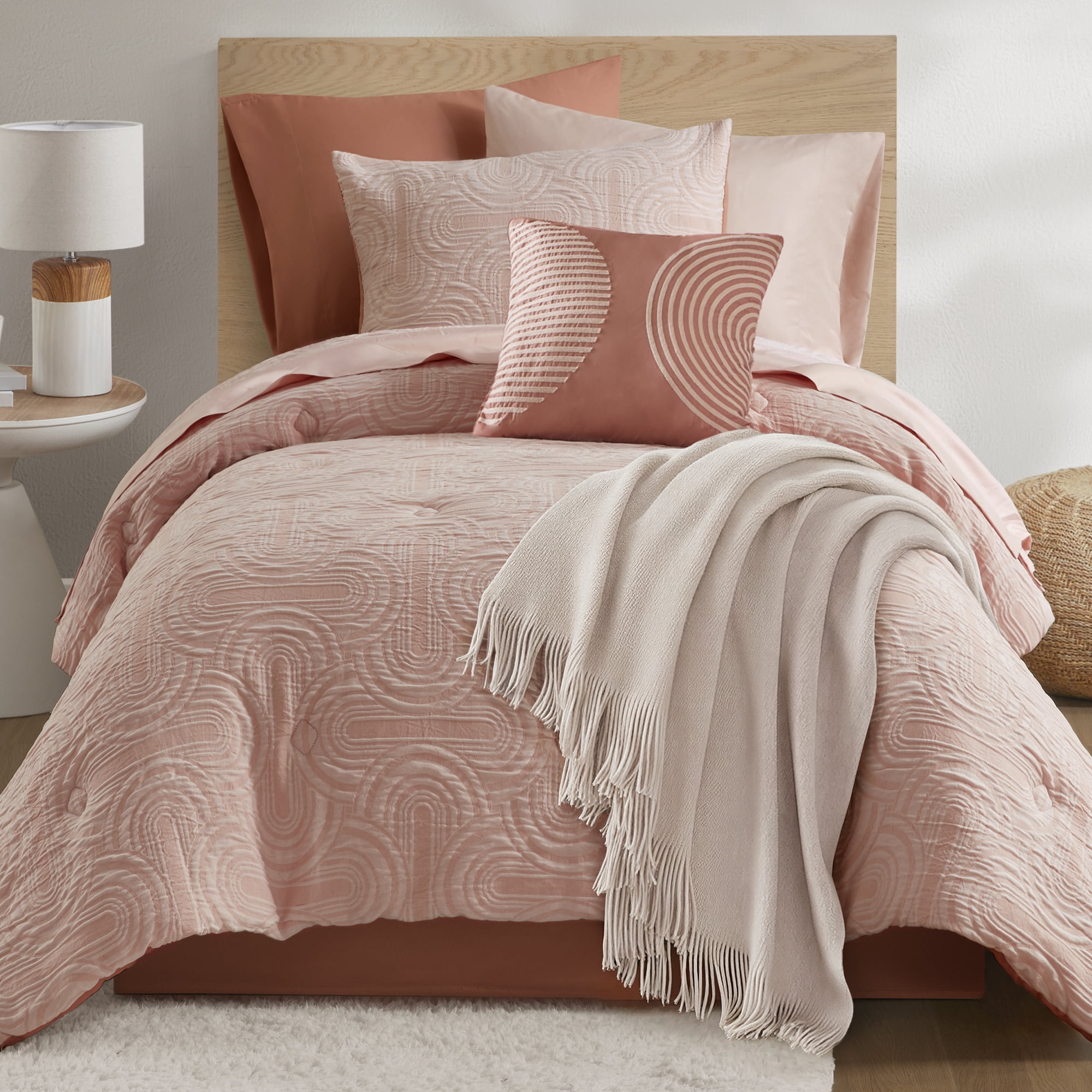 Mainstays 8-Piece Reversible Bed-in-a-Bag Comforter Set with Sheets, Twin/Twin-XL, Pink Arch