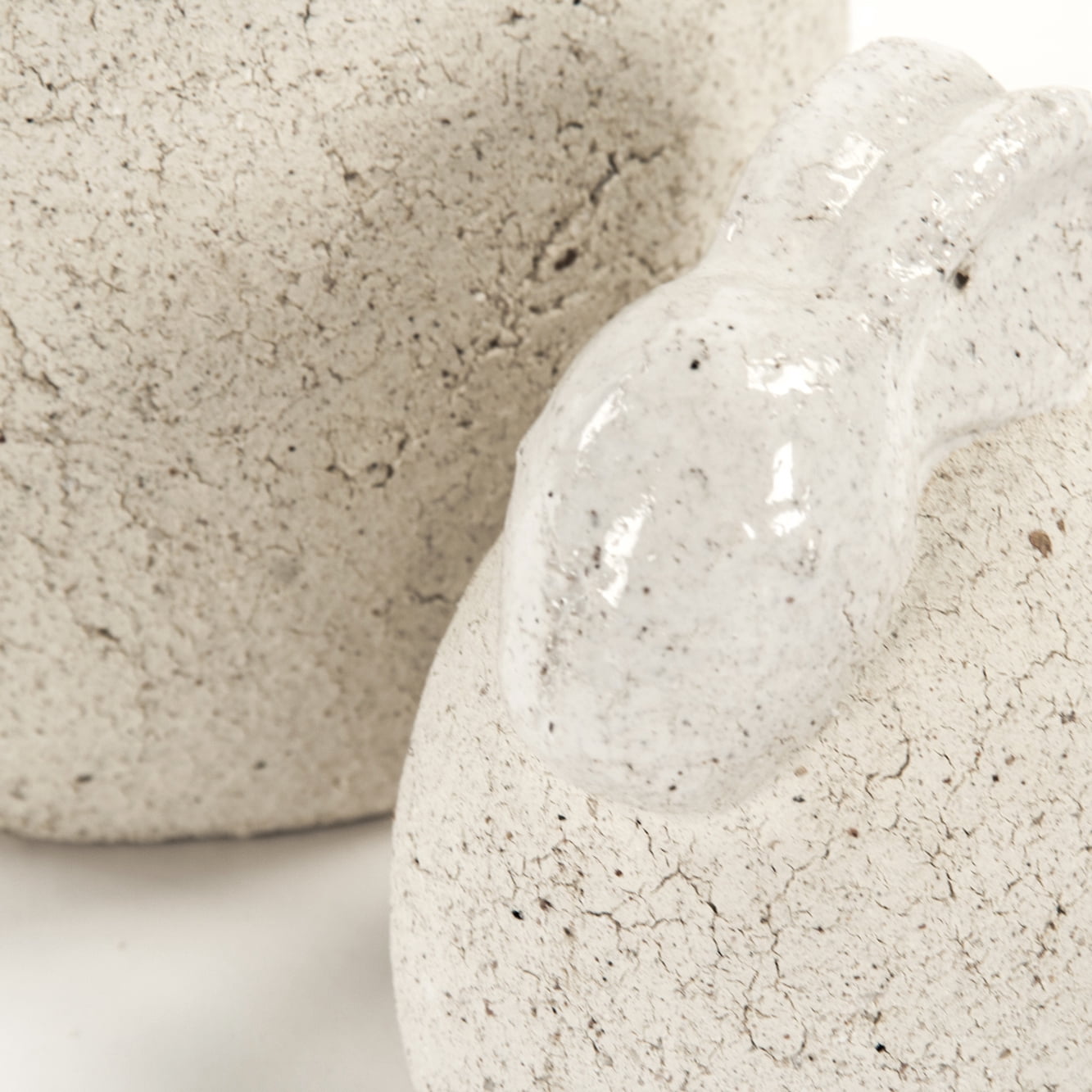 Zentique 5620S A614 Decorative Garden Rabbit