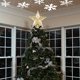 thumbnail image 2 of Decoración de árbol de Navidad de estrella preiluminada [dorado], árbol de Navidad de estrella hueca brillante 3D con proyector de copo de nieve blanco frío mágico giratorio para decoración de árbol JAMW Sencillez, 2 of 5