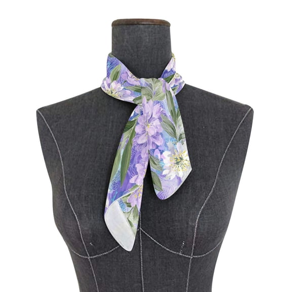 Square Scarf 24x24 Inch Elegant Purple Daffodil Pattern Silky Satin Sun Protection Neck Scarf for Women Multi-Purpose Head Wrap Bandana for Hair Bag Decoration