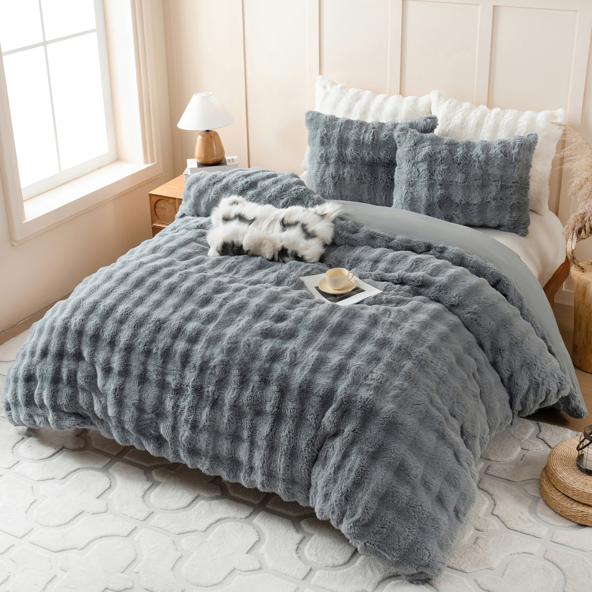 BLEUM CADE Fluffy Comforter Set King Size,Faux Fur Luxury Fuzzy Bedding Sets Light Gray,Shaggy Plush Duvet Cover Set with 2 Pillowcases