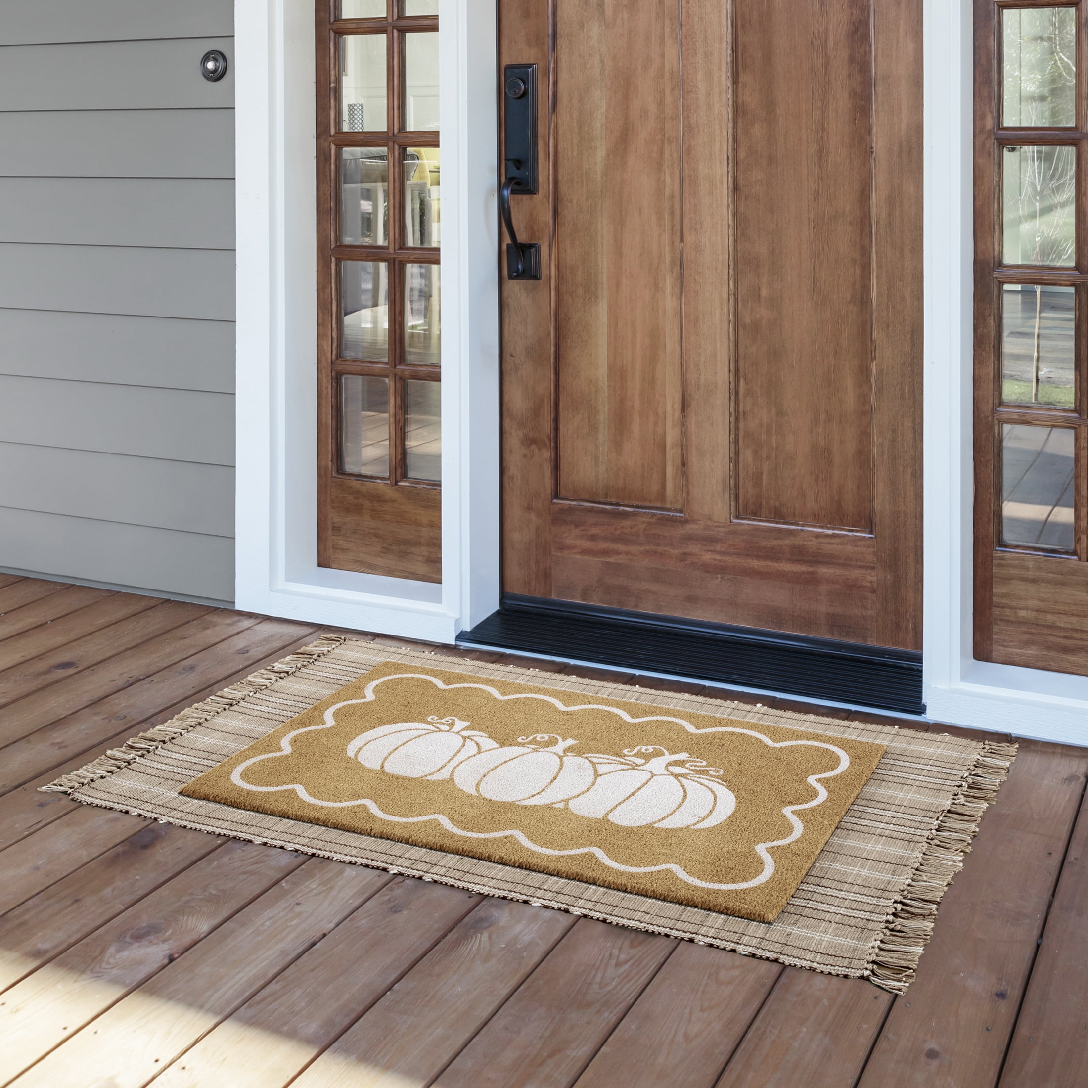 My Texas House Natural/White Pumpkin Scallop Outdoor Coir Doormat, 30" x 48"