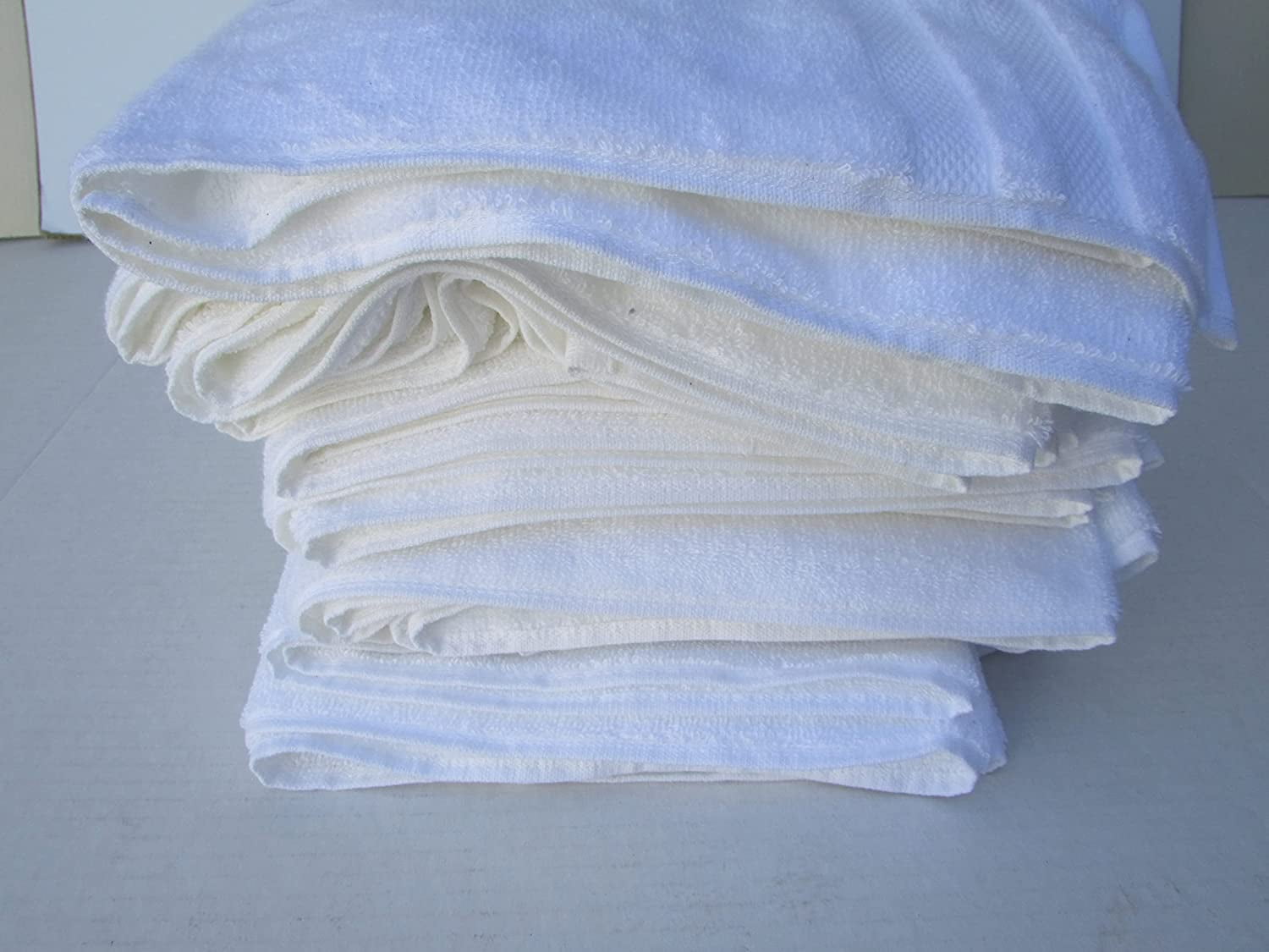 Grandeur Hospitality Solid Print Cotton Bath Towels, White, 6 Count