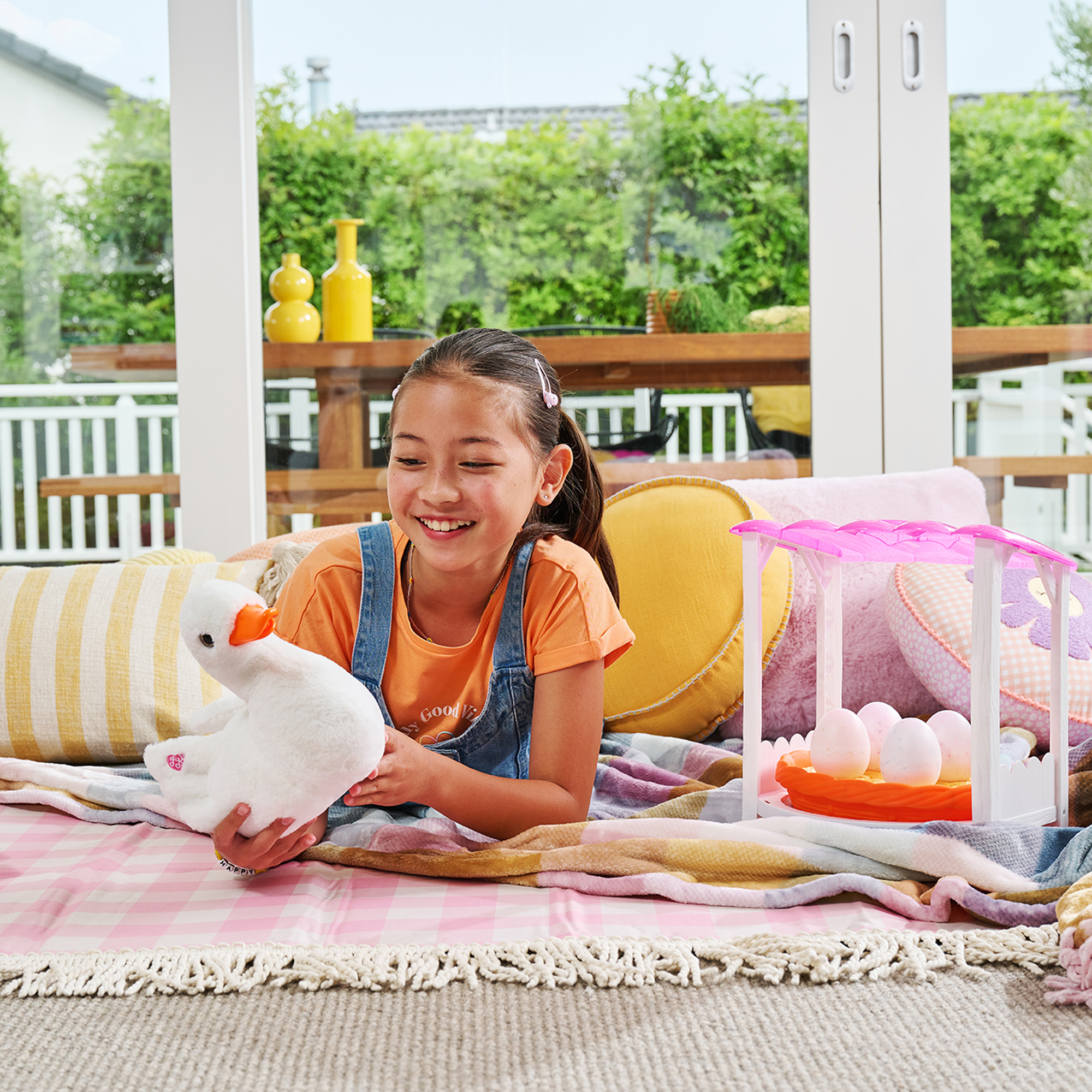 Pets Alive Mommy Duck & Baby Surprise, Nurturing Play Surprise Hatching Interactive Girls Toy by ZURU for Kids Ages 3+