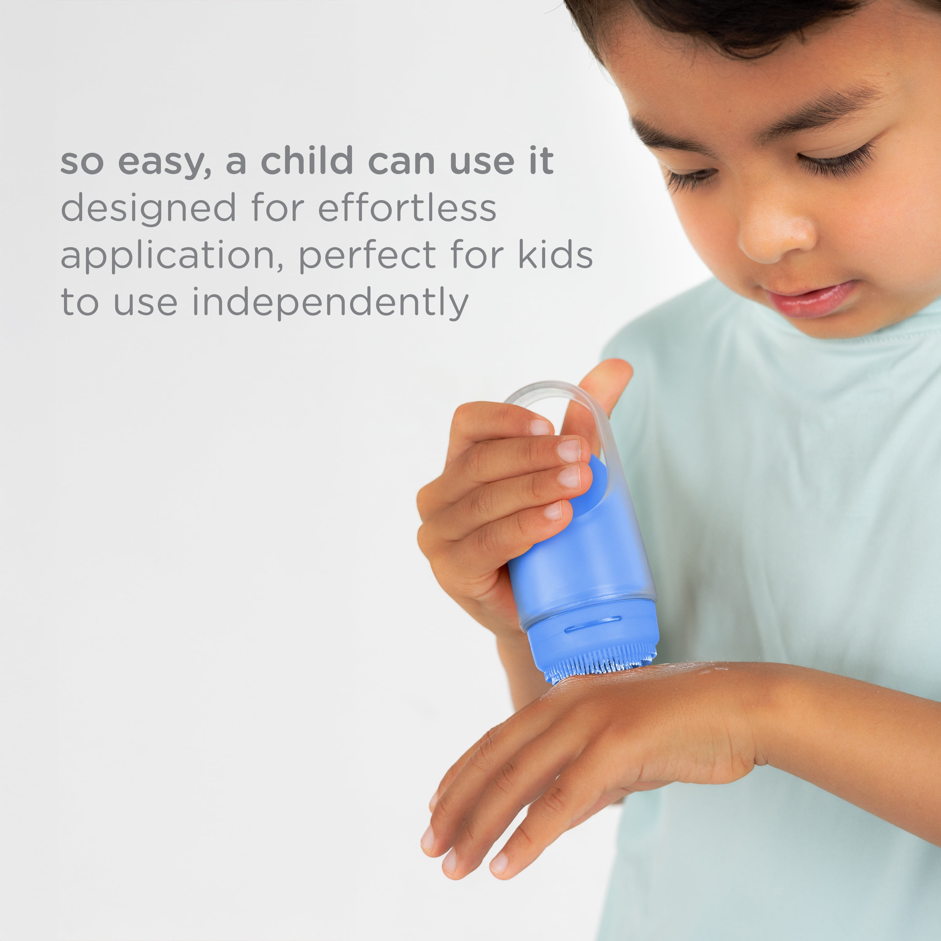 Ubbi Sunsqueeze Refillable Sunscreen Applicator for Babies & Kids, Holds 3.38 fl oz, Blue