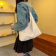 thumbnail image 2 of Bolso de gran capacidad con estilo sofisticado para mujer, nuevo modelo 2025, bolso cruzado de moda, bolso de hombro versátil, bolso tote minimalista., 2 of 10