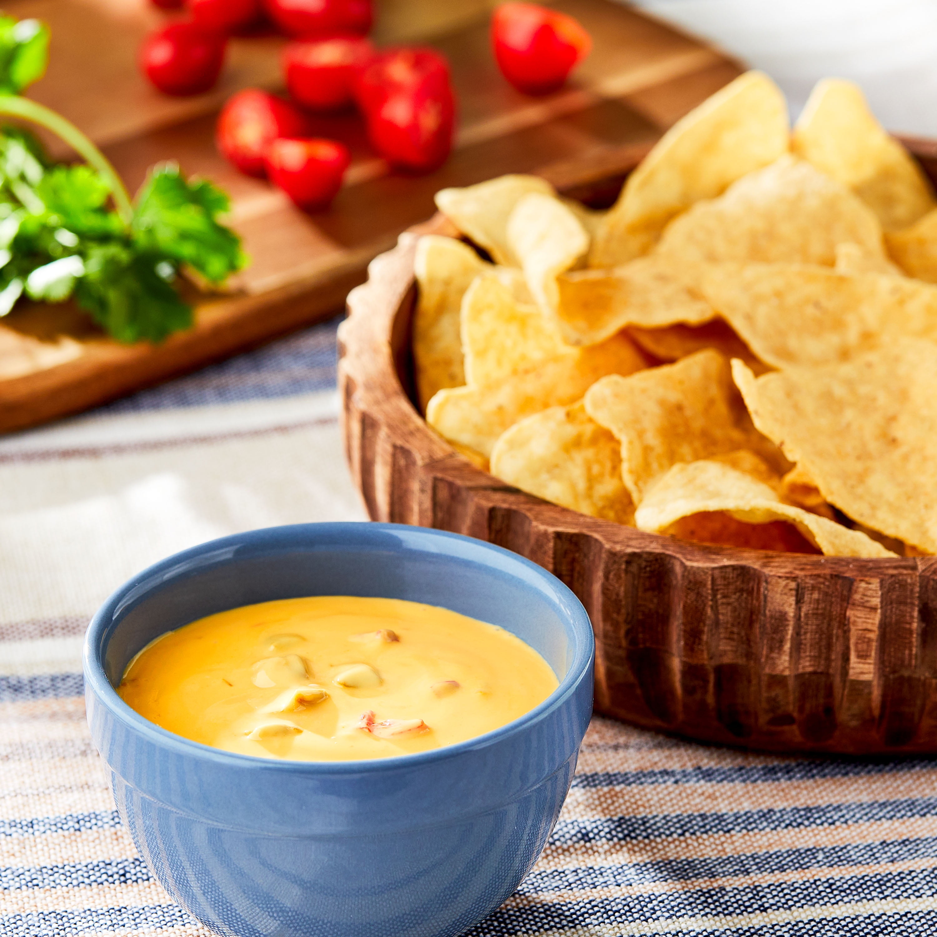 Great Value Salsa Con Queso Cheese Dip, 15 oz