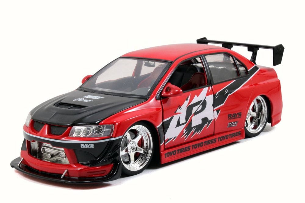 Mitsubishi Lancer Evolution VIII de Sean, rojo con capucha negra lancer evolution jada toys Mitsubishi Lancer Evolution VIII de Sean, rojo con capucha negra