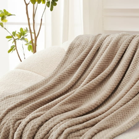 Exclusivo Mezcla Waffle Textured Extra Large Fleece Blanket, Super Soft and Warm Throw Blanket for Couch, Sofa and Bed (Camel, 50"x70")-Cozy, Fuzzy and Lightweight