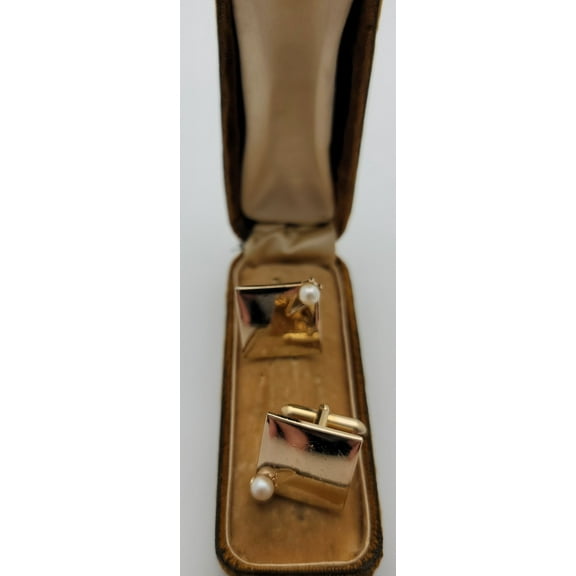 Splendid Vintage Handcrafted Gold Plated Faux Pearl Swank Cufflinks