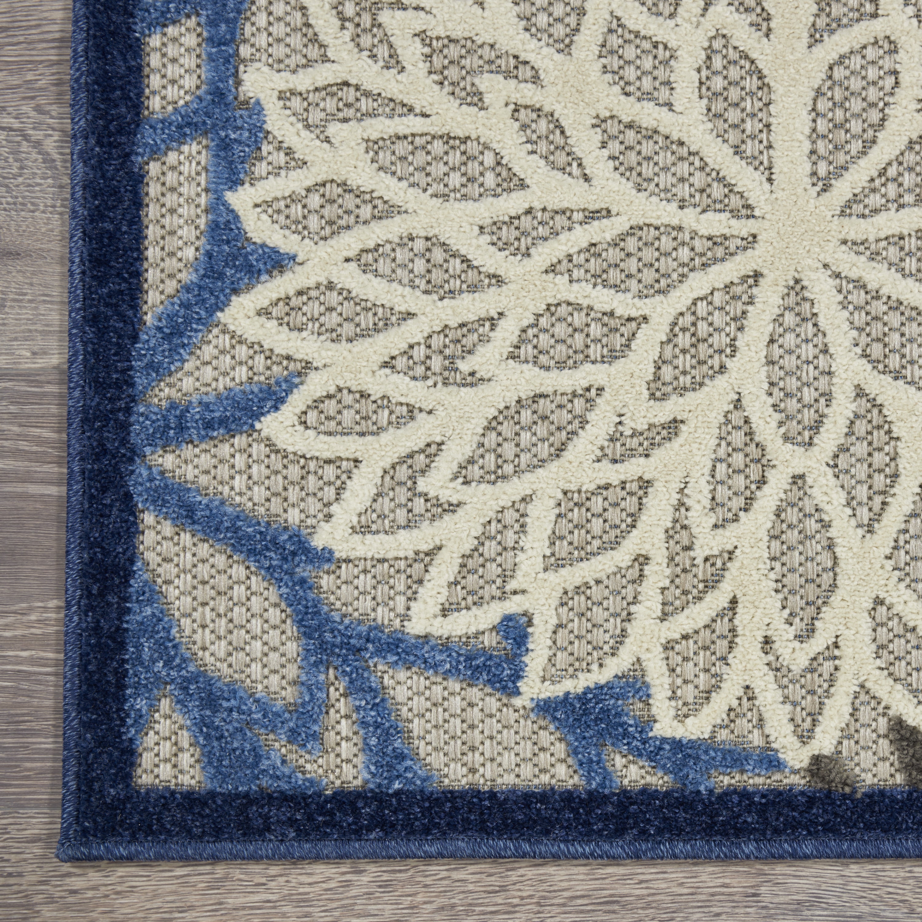 Nourison Tropical Oasis Indoor/Outdoor Modern Floral Blue/Multicolor 6' x 9' Area Rug, (6' x 9')