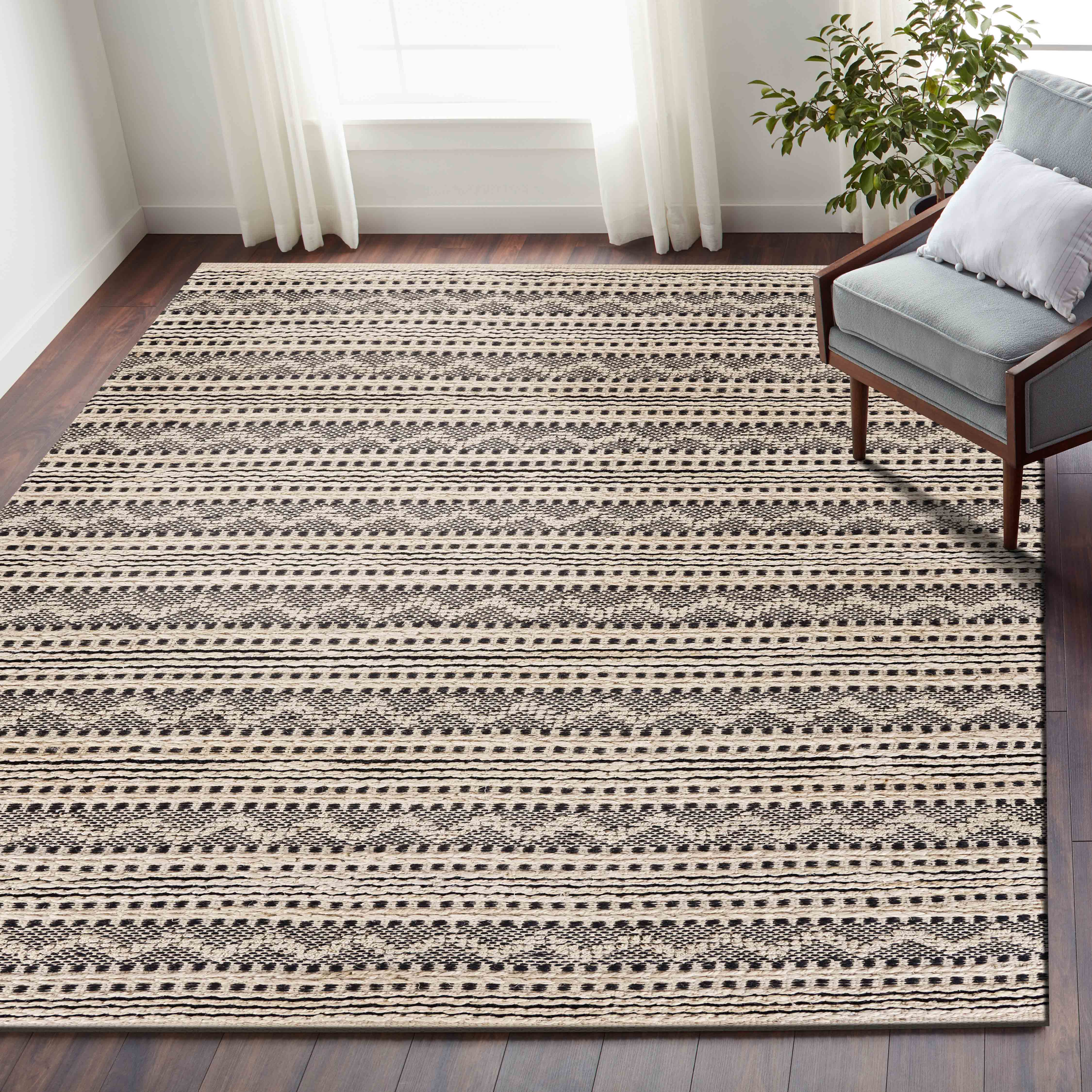 LR Home Blessy Bien Black & Natural Modern Chevron Jute Blend Area Rug, 7'9" x 9'9"