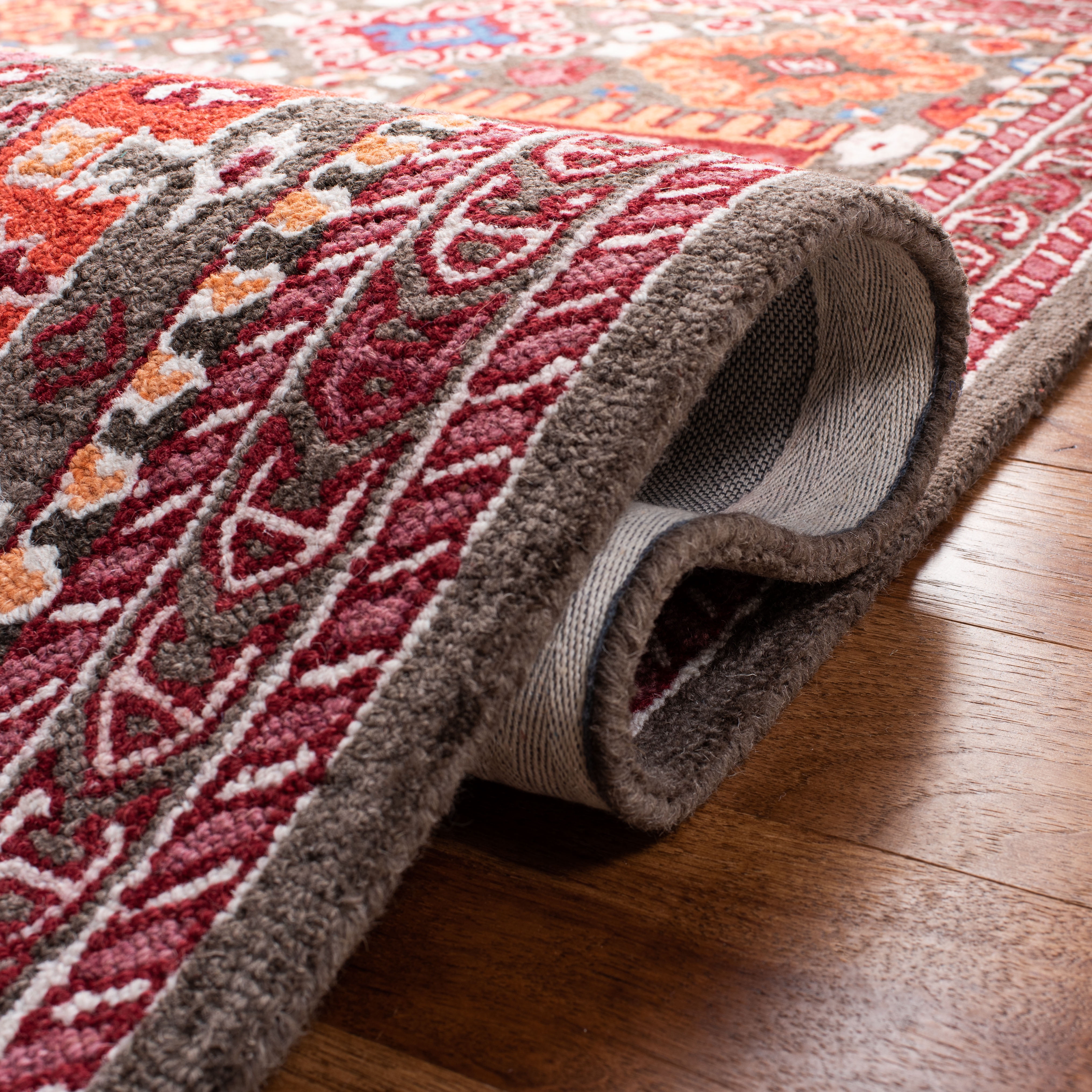 SAFAVIEH Bellagio Lydia Southwestern Wool Area Rug, Brown/Rust, 5' x 8'