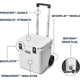 thumbnail image 2 of Cooler YETI Roadie de 48 ruedas con mango de periscopio retráctil, 2 of 8
