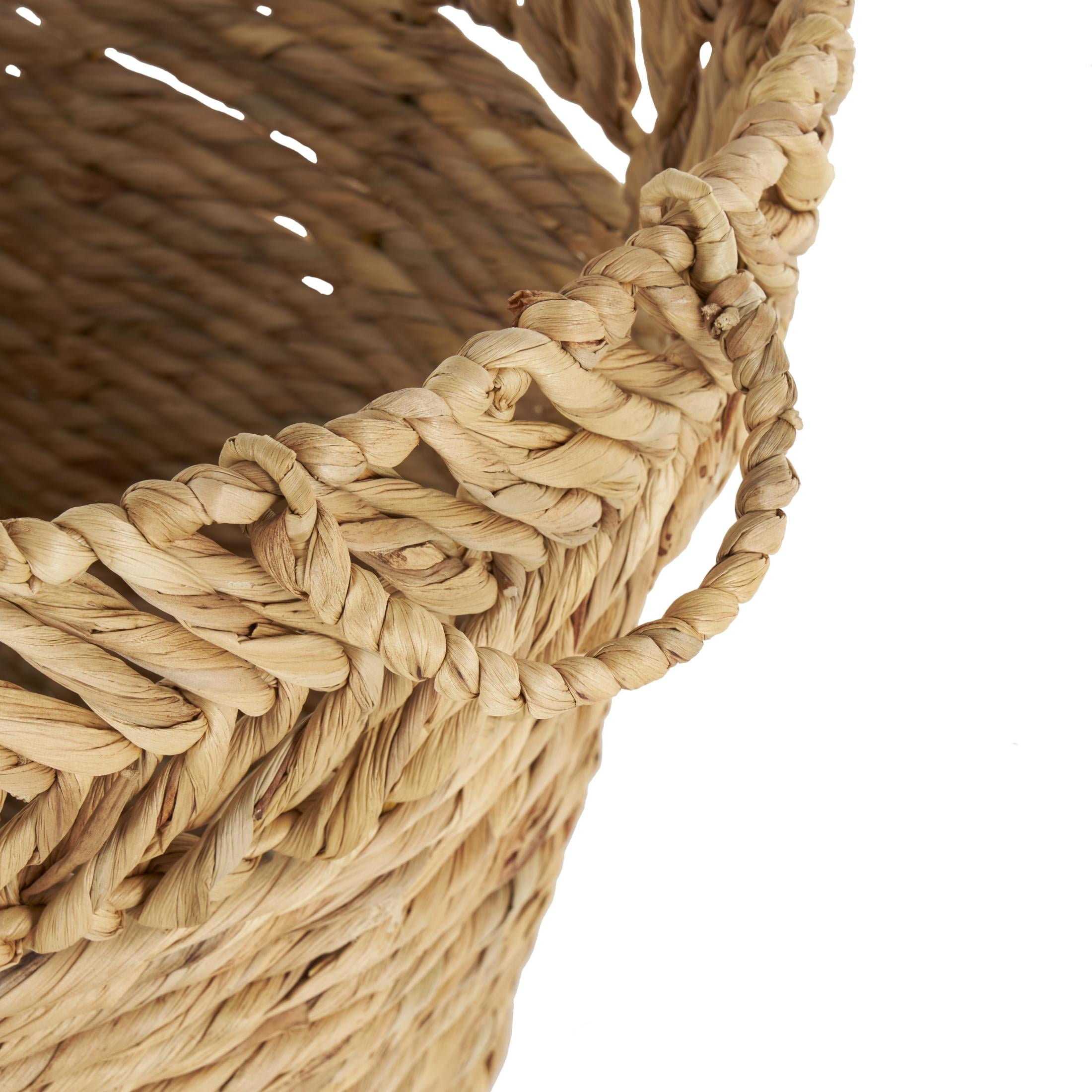 DecMode 30" x 17" Brown Seagrass Handmade Large Woven Oval Storage Basket with Zig Zag Patterned Rim, 1-Piece
