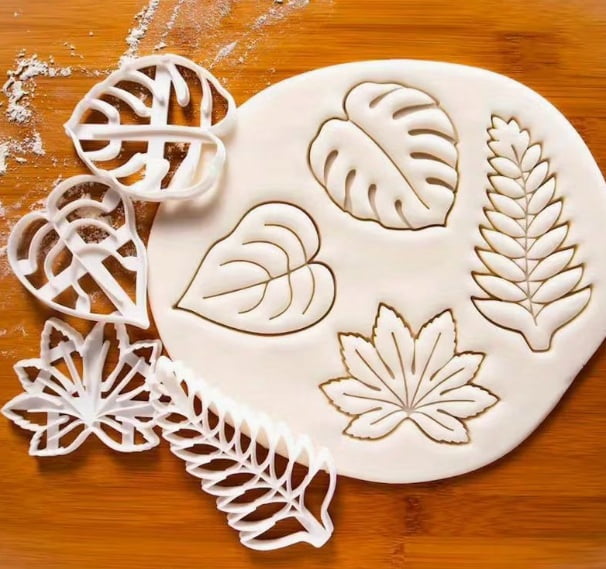 4 Tropical Leaf Clay Molds - DIY Ceramic Sculpting Tools with Cutting Molds for Plant Printing and Crafts, Made of Plastic